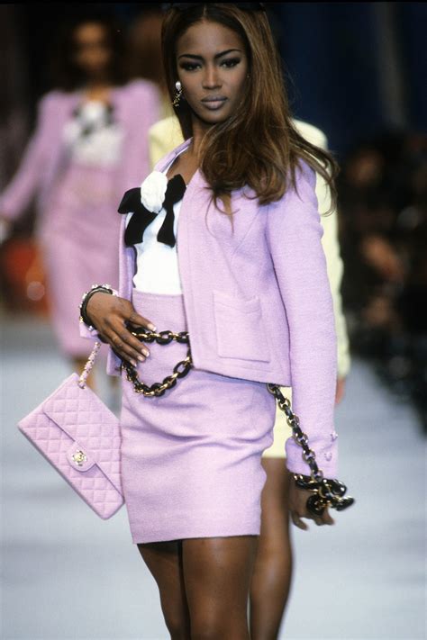 chanel fashion show 90s